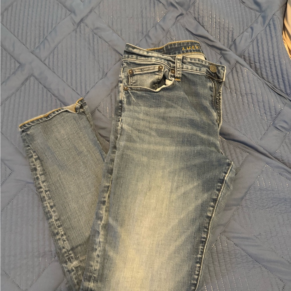 American Eagle Outfitters Light Blue Skinny Jeans